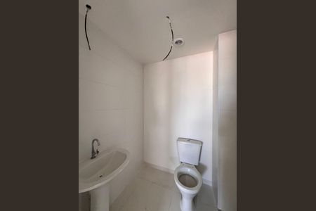 Apartamento à venda com 56m², 2 quartos e 1 vaga Apartamento à venda com 56m², 2 quartos e 1 vagaBanheiro Social