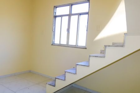 Casa à venda com 100m², 5 quartos e 3 vagas Casa à venda com 100m², 5 quartos e 3 vagasCopa