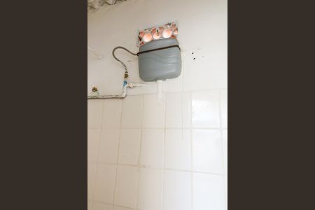 Casa à venda com 100m², 5 quartos e 3 vagas Casa à venda com 100m², 5 quartos e 3 vagasBanheiro de serviço