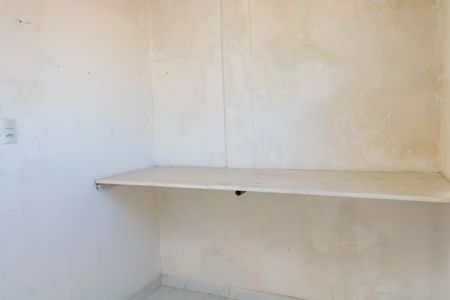 Casa à venda com 100m², 5 quartos e 3 vagas Casa à venda com 100m², 5 quartos e 3 vagasQuarto de Serviço