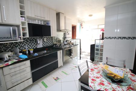 Apartamento à venda com 110m², 3 quartos e 2 vagasCozinha