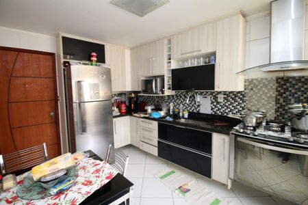 Apartamento à venda com 110m², 3 quartos e 2 vagasCozinha