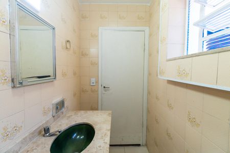 Casa à venda com 142m², 3 quartos e 2 vagasBanheiro da Suíte