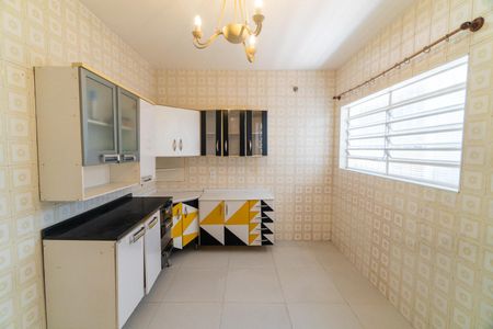 Casa à venda com 142m², 3 quartos e 2 vagasCopa