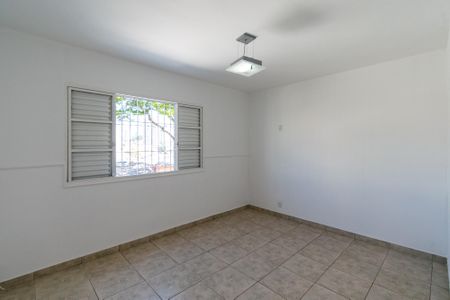 Casa à venda com 142m², 3 quartos e 2 vagas Casa à venda com 142m², 3 quartos e 2 vagasQuarto 3