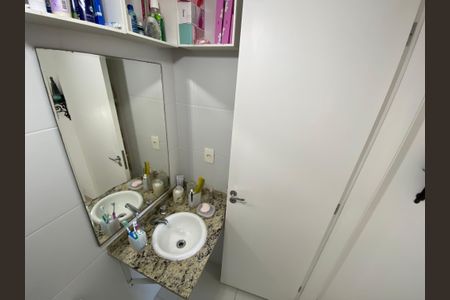 Apartamento à venda com 55m², 2 quartos e 1 vaga Apartamento à venda com 55m², 2 quartos e 1 vagaBanheiro da Suíte
