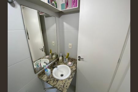 Apartamento à venda com 55m², 2 quartos e 1 vaga Apartamento à venda com 55m², 2 quartos e 1 vagaBanheiro da Suíte