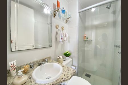 Apartamento à venda com 55m², 2 quartos e 1 vaga Apartamento à venda com 55m², 2 quartos e 1 vagaBanheiro