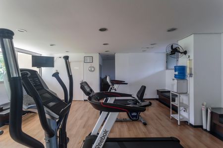 Apartamento à venda com 156m², 4 quartos e 1 vaga Apartamento à venda com 156m², 4 quartos e 1 vagaÁrea comum - Academia