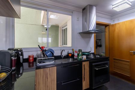 Apartamento à venda com 94m², 2 quartos e 2 vagas Apartamento à venda com 94m², 2 quartos e 2 vagasCozinha