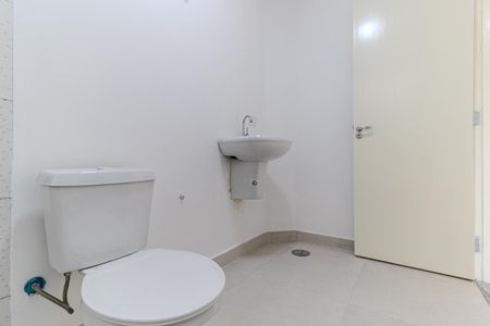Apartamento à venda com 75m², 2 quartos e sem vaga Apartamento à venda com 75m², 2 quartos e sem vagaBanheiro Social