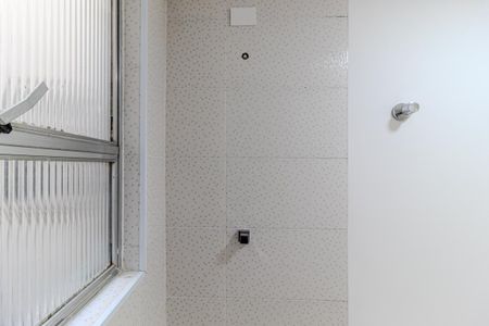 Apartamento à venda com 75m², 2 quartos e sem vaga Apartamento à venda com 75m², 2 quartos e sem vagaBanheiro Social