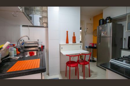 Apartamento à venda com 90m², 2 quartos e 1 vagaCozinha