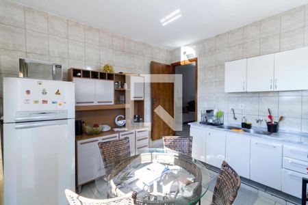 Apartamento para alugar com 85m², 3 quartos e sem vaga