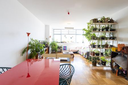 Apartamento à venda com 150m², 3 quartos e sem vaga Apartamento à venda com 150m², 3 quartos e sem vagaSala