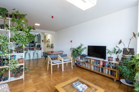 Apartamento à venda com 150m², 3 quartos e sem vaga Apartamento à venda com 150m², 3 quartos e sem vagaSala