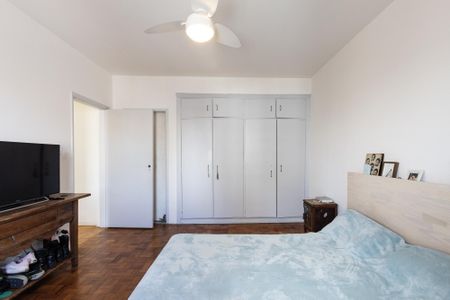 Apartamento à venda com 150m², 3 quartos e sem vaga Apartamento à venda com 150m², 3 quartos e sem vagaSuite