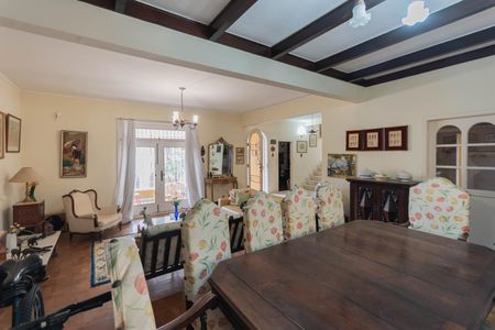 Casa à venda com 250m², 4 quartos e 1 vagaSala