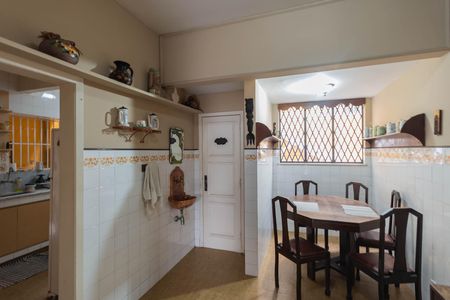 Casa à venda com 250m², 4 quartos e 1 vagaCopa