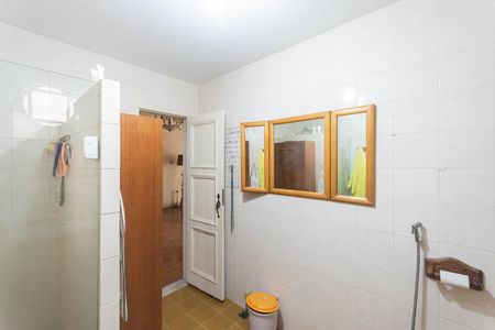 Casa à venda com 250m², 4 quartos e 1 vagaBanheiro