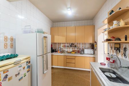 Casa à venda com 250m², 4 quartos e 1 vagaCozinha