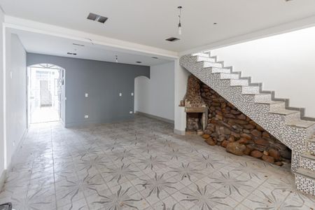 Sala de casa à venda com 3 quartos, 230m² em Vila Progredior, São Paulo