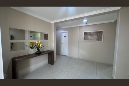 Apartamento à venda com 55m², 2 quartos e 1 vaga Apartamento à venda com 55m², 2 quartos e 1 vagaHall de entrada