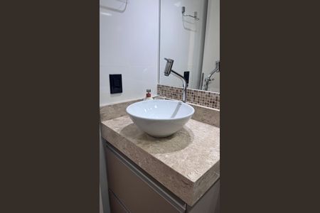 Apartamento à venda com 55m², 2 quartos e 1 vaga Apartamento à venda com 55m², 2 quartos e 1 vagaBanheiro