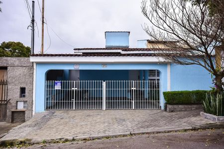 Casa à venda com 260m², 2 quartos e 3 vagasFachada