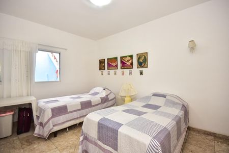 Casa à venda com 260m², 2 quartos e 3 vagasQuarto 1