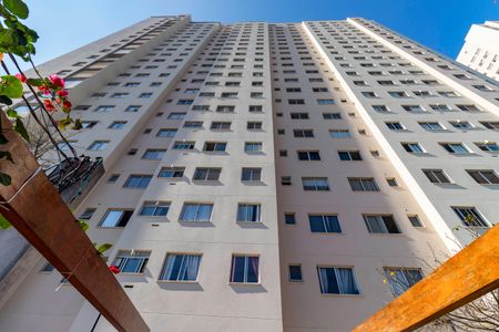 Apartamento à venda com 50m², 2 quartos e 1 vaga Apartamento à venda com 50m², 2 quartos e 1 vagaFachada