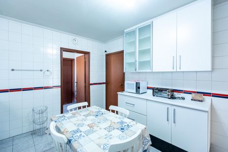 Apartamento à venda com 150m², 3 quartos e 2 vagasCozinha