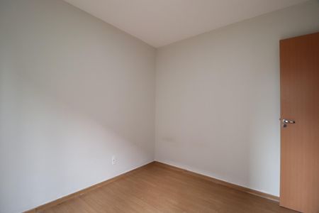 Quarto 1 de apartamento para alugar com 2 quartos, 50m² em Jardim Patricia, Uberlândia