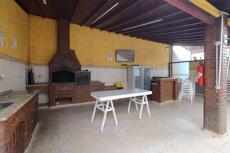 Apartamento para alugar com 55m², 2 quartos e 1 vagaÁrea comum - Churrasqueira