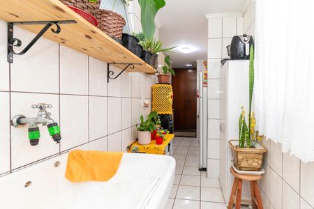 Apartamento à venda com 72m², 3 quartos e 1 vagaÁrea de Serviço