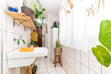 Apartamento à venda com 72m², 3 quartos e 1 vagaÁrea de Serviço