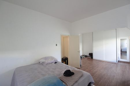 Casa para alugar com 385m², 3 quartos e 3 vagasSuíte