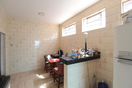 Casa para alugar com 385m², 3 quartos e 3 vagasCozinha