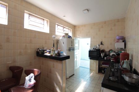 Casa para alugar com 385m², 3 quartos e 3 vagasCozinha