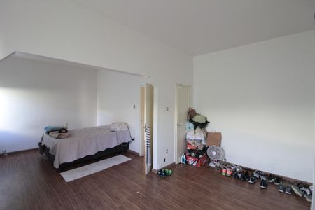 Casa para alugar com 385m², 3 quartos e 3 vagasSuíte