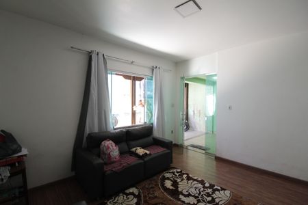 Casa para alugar com 385m², 3 quartos e 3 vagasSala