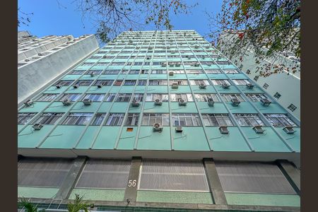 Apartamento à venda com 63m², 3 quartos e sem vaga Apartamento à venda com 63m², 3 quartos e sem vagaFachada