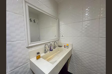 Apartamento à venda com 63m², 3 quartos e sem vaga Apartamento à venda com 63m², 3 quartos e sem vagaSuíte Banheiro