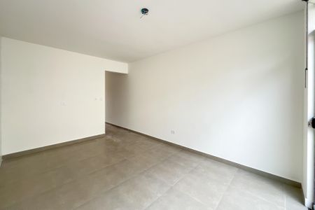 Casa à venda com 120m², 2 quartos e 3 vagas Casa à venda com 120m², 2 quartos e 3 vagasCozinha