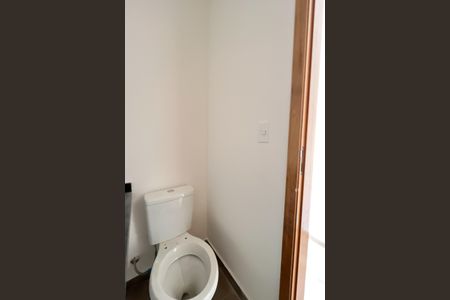 Casa à venda com 120m², 2 quartos e 3 vagas Casa à venda com 120m², 2 quartos e 3 vagasLavabo