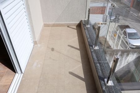 Casa à venda com 120m², 2 quartos e 3 vagas Casa à venda com 120m², 2 quartos e 3 vagasVaranda