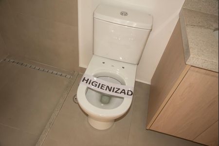 Apartamento para alugar com 141m², 4 quartos e 2 vagasBanheiro