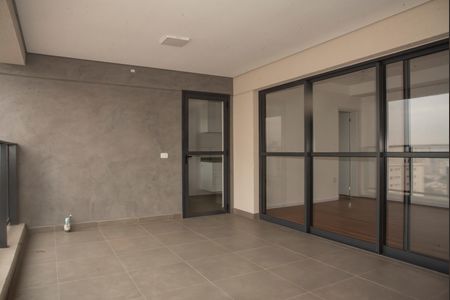 Apartamento para alugar com 141m², 4 quartos e 2 vagasVaranda