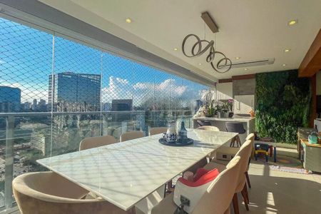 Apartamento à venda com 132m², 3 quartos e 3 vagas