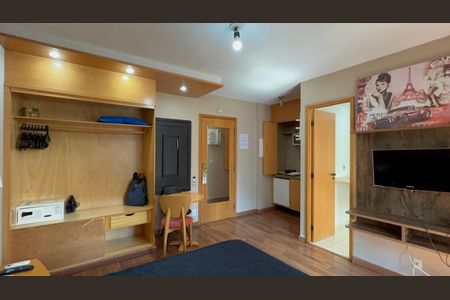 Studio à venda com 32m², 1 quarto e 1 vaga Studio à venda com 32m², 1 quarto e 1 vagaStudio